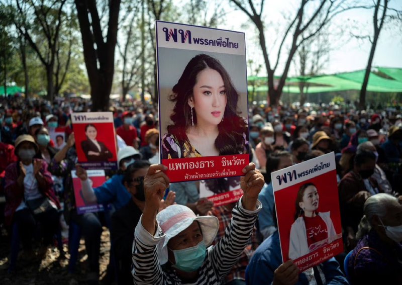 Thaksin S Daughter Banking On Nostalgia To Win Thailand Election Asia